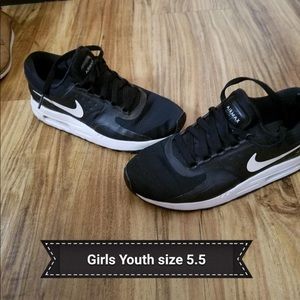 Girls Nike shoes